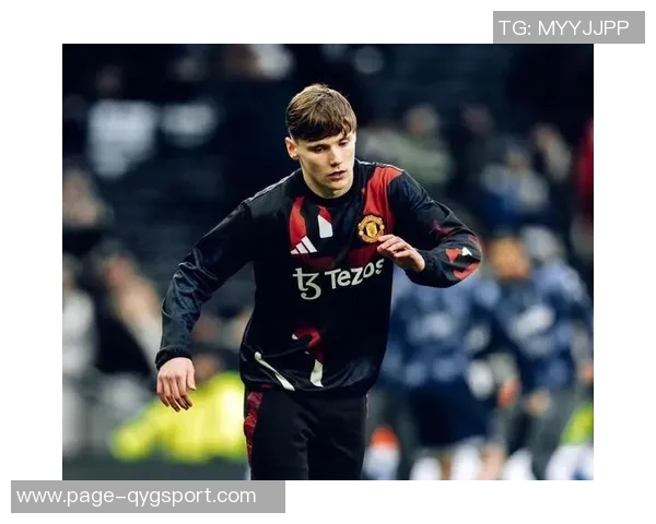 罗马诺透露顶级俱乐部盯上19岁中场斯米特转会费或超4000万欧 罗马诺透露顶级俱乐部盯上19岁中场斯米特转会费或超4000万欧